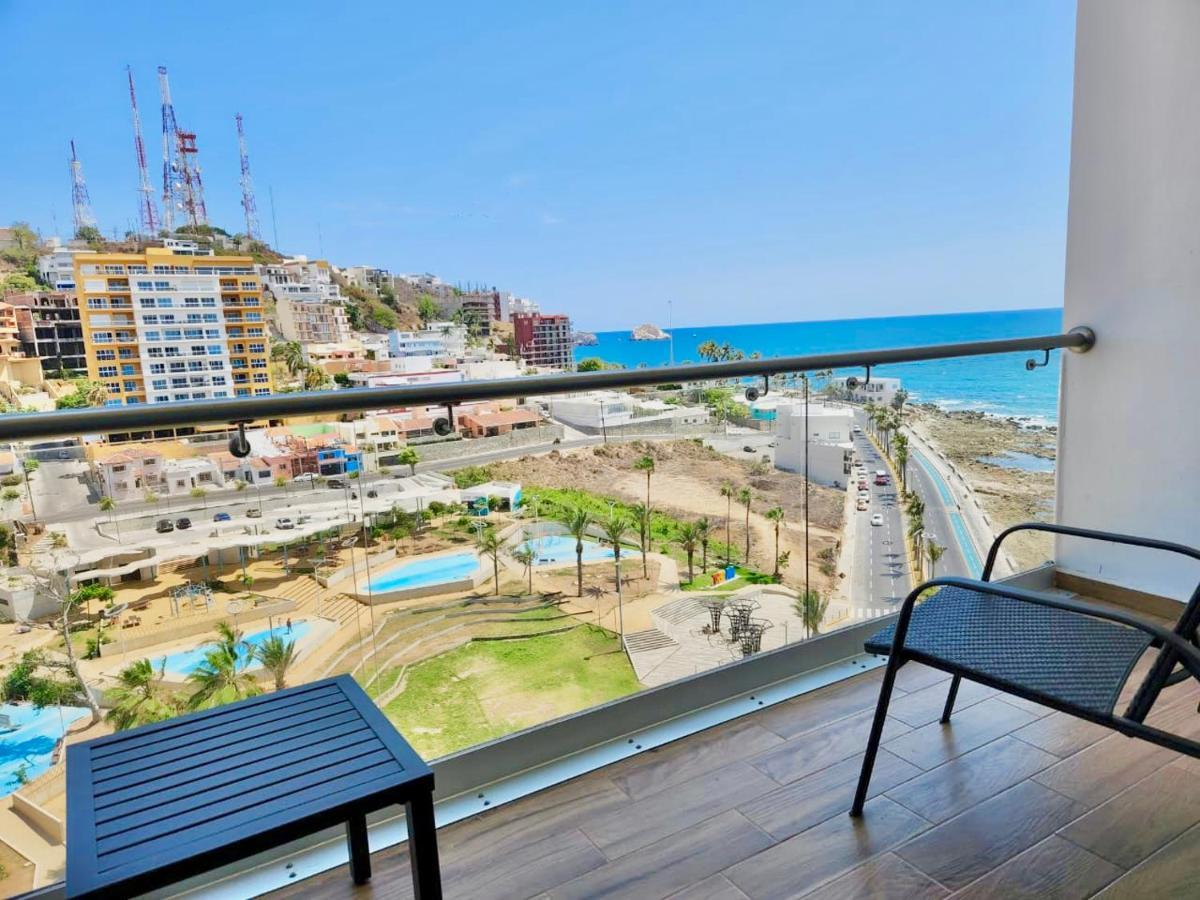 شقة Malecon Vista Al Mar Alberca Infinity Jacuzzi Gym ماساتلان المظهر الخارجي الصورة